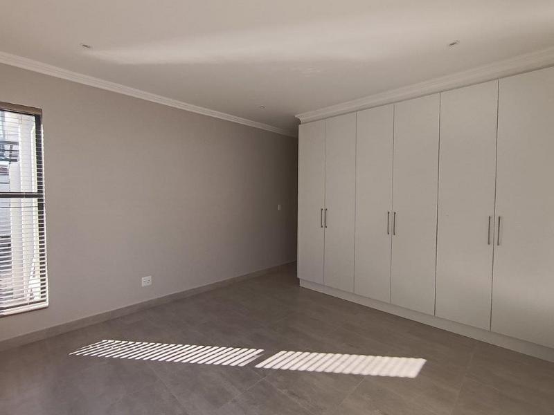To Let 3 Bedroom Property for Rent in Kraaibosch Park Western Cape